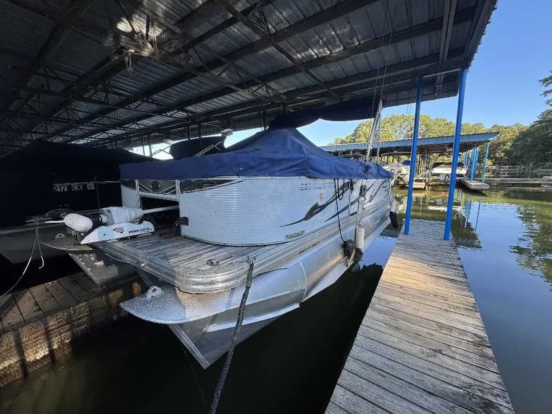 Slide: The Image of Angler 820 All 2020 - 6