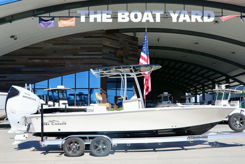 Slide: The Image of Sea Chaser 26 LX 2026 - 12