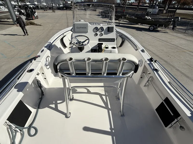 Slide: The Image of Tidewater 198 CC Adventure 2023 - 5