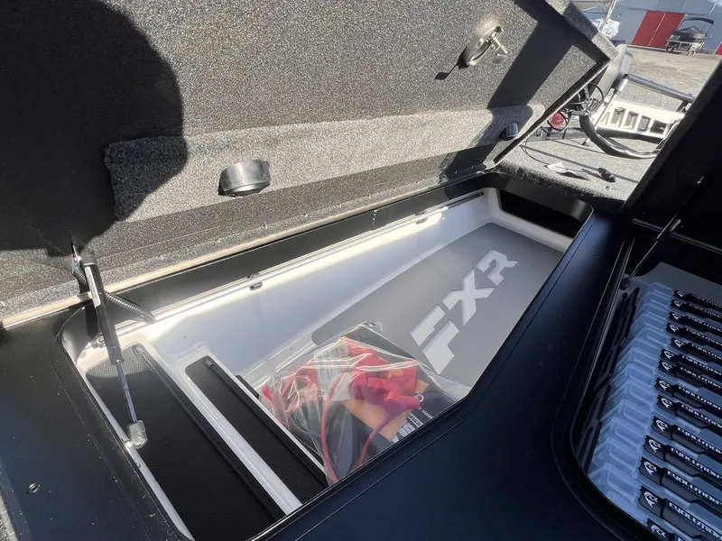 Slide: The Image of Skeeter FXR21 FLEX 2026 - 15