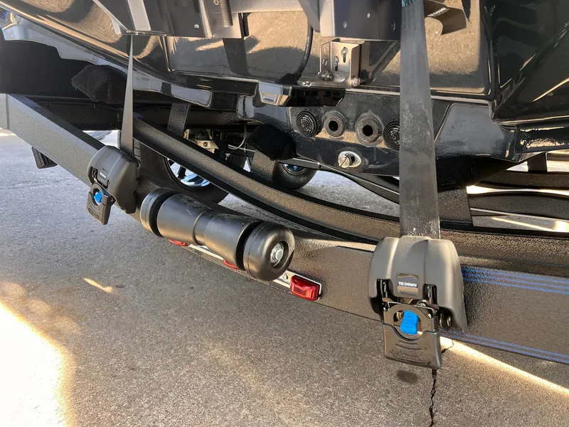 Slide: The Image of Skeeter FXR21 FLEX 2026 - 24