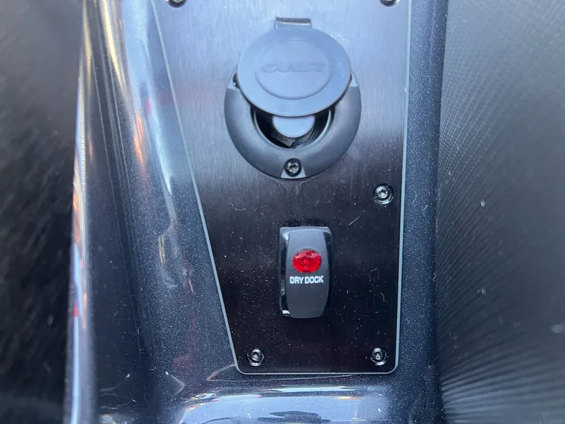 Slide: The Image of Skeeter FXR21 FLEX 2026 - 26