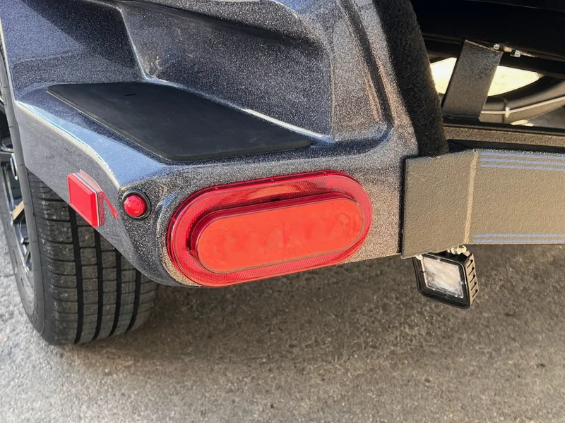 Slide: The Image of Skeeter FXR21 FLEX 2026 - 27