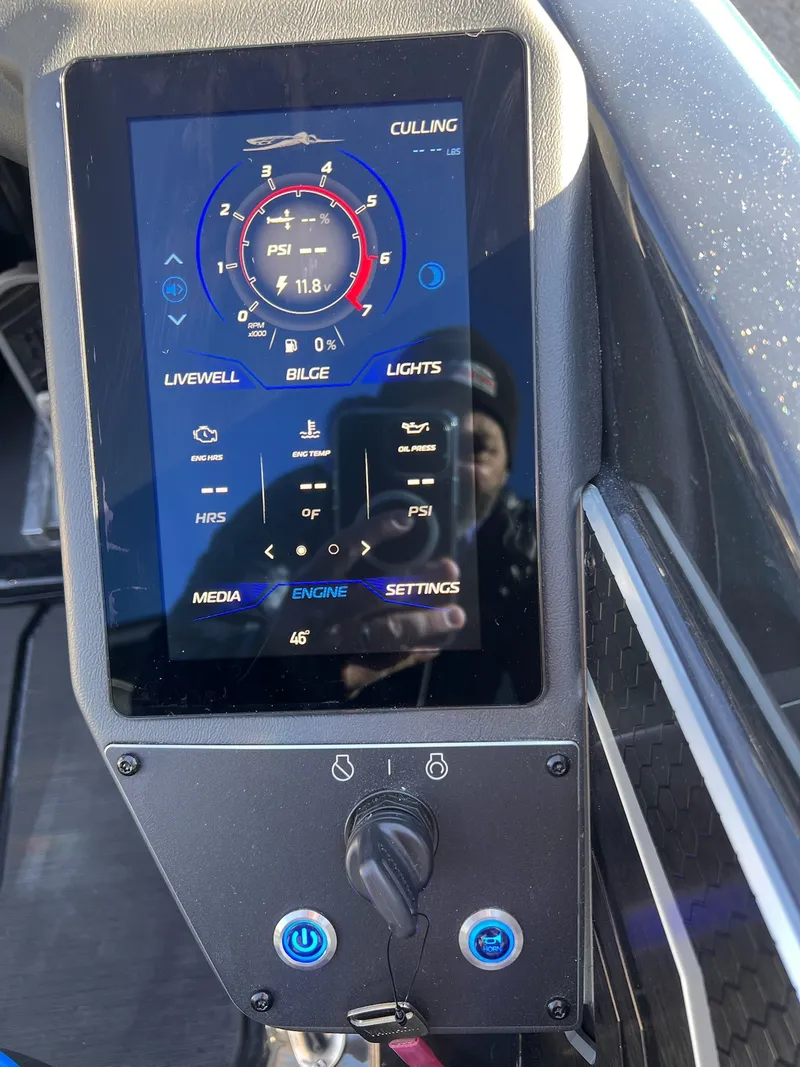 Slide: The Image of Skeeter FXR21 FLEX 2026 - 35