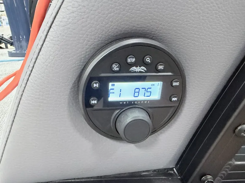 Slide: The Image of Berkshire 23E STS Tritoon 2026 - 13