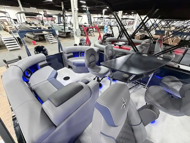 Slide: The Image of Berkshire 23E STS Tritoon 2026 - 16