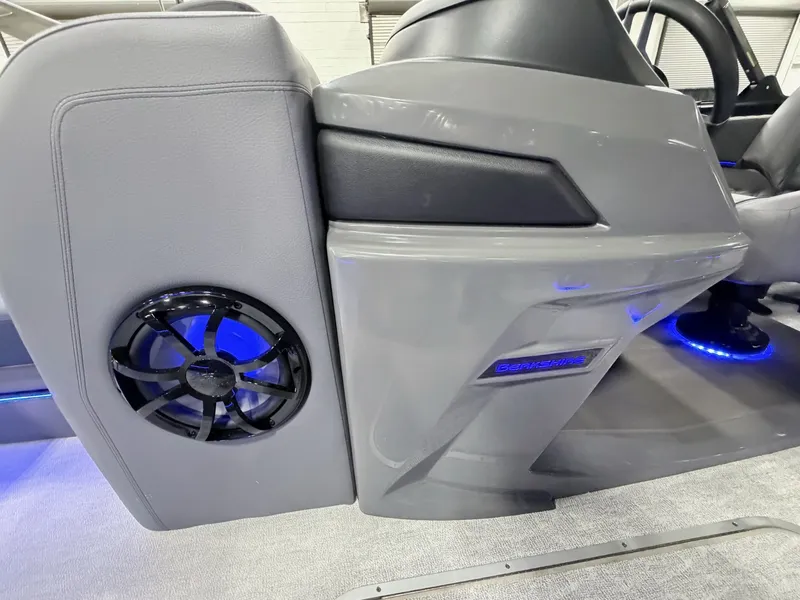 Slide: The Image of Berkshire 23E STS Tritoon 2026 - 22