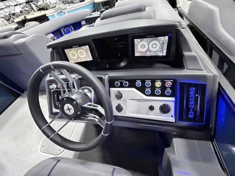 Slide: The Image of Berkshire 23E STS Tritoon 2026 - 23