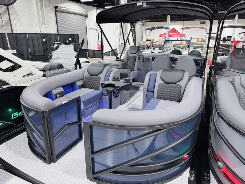 Slide: The Image of Berkshire 23E STS Tritoon 2026 - 5