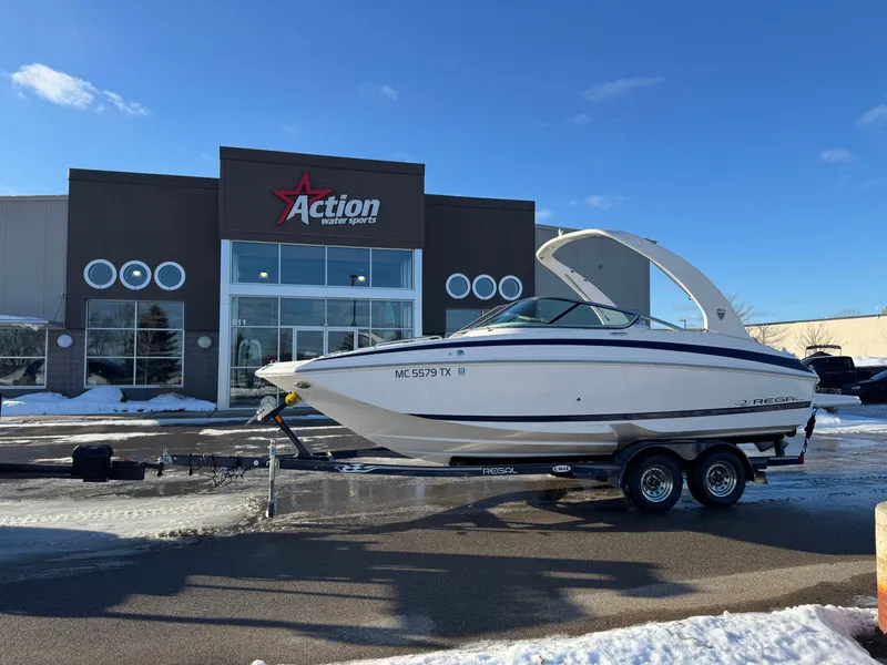 The Image of Regal 24 FasDeck 2015 - 1