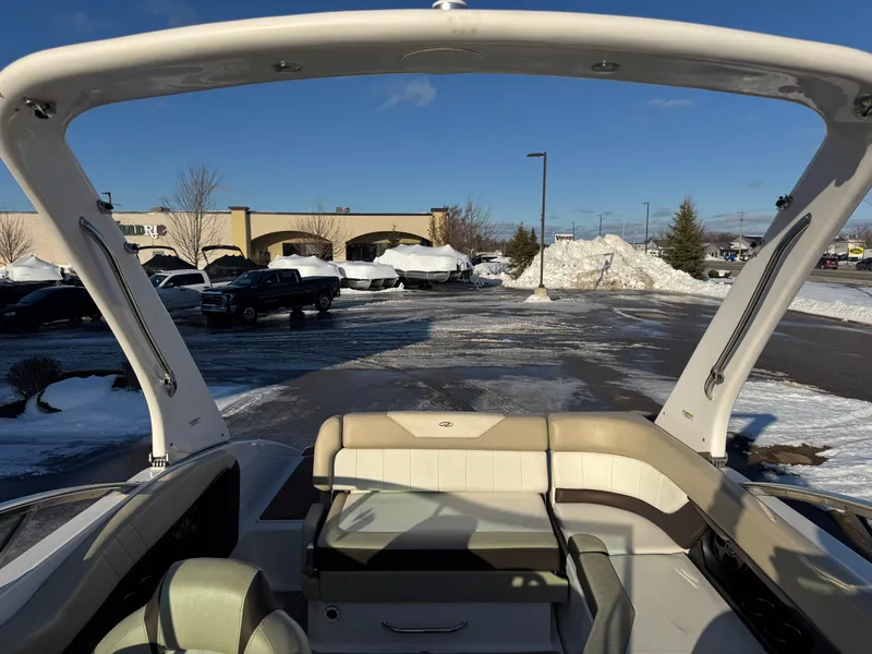 Slide: The Image of Regal 24 FasDeck 2015 - 16