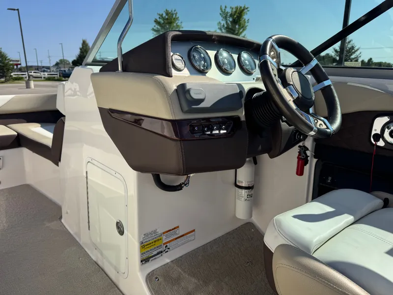 Slide: The Image of Regal 24 FasDeck 2015 - 7