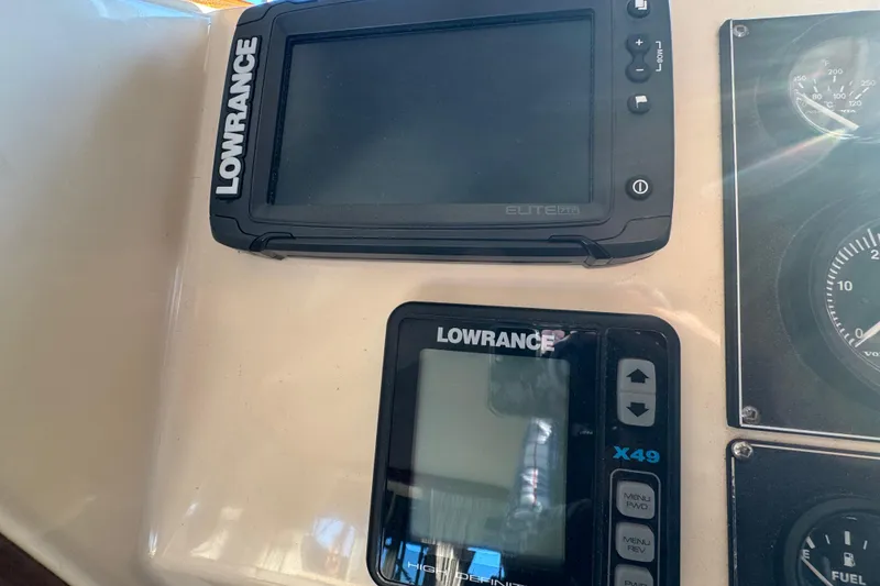 Slide: The Image of Aqua Master Compass on 2002 Camano - 27