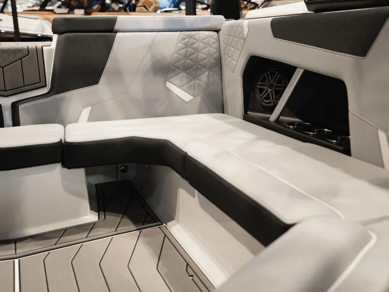 Slide: The Image of Nautique Super Air Nautique GS20 2026 - 12