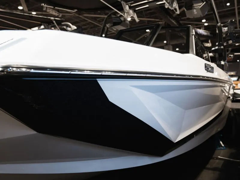Slide: The Image of Nautique Super Air Nautique GS20 2026 - 15