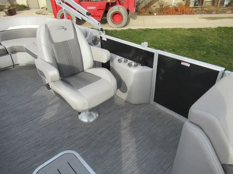 Slide: The Image of Bennington 22SSRX 2020 - 12