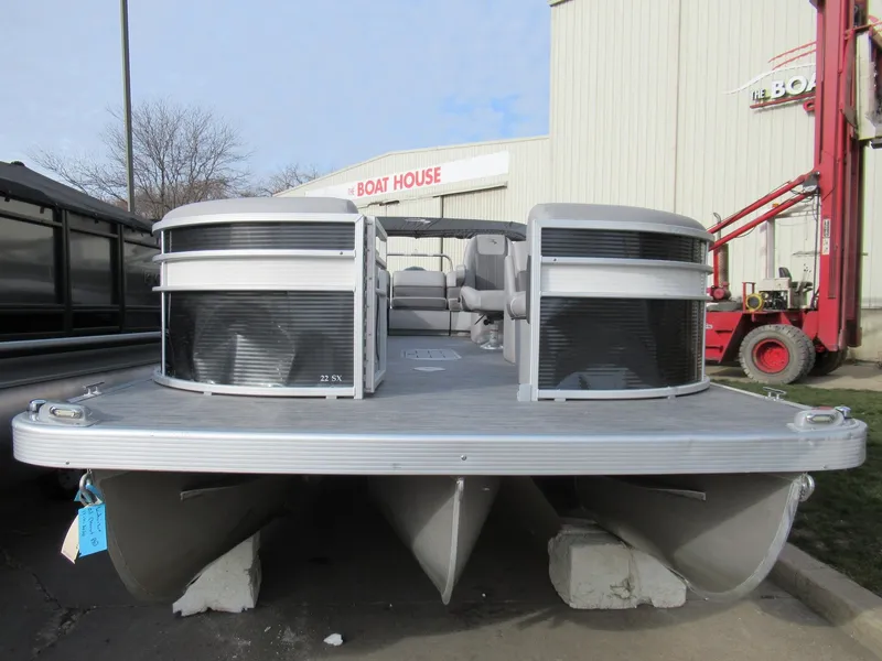 Slide: The Image of Bennington 22SSRX 2020 - 4