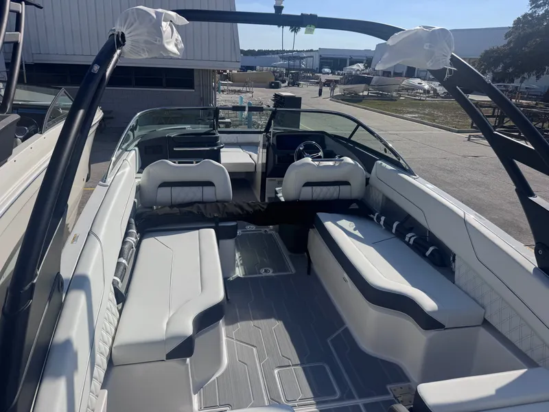 Slide: The Image of Regal LX6 2026 - 4