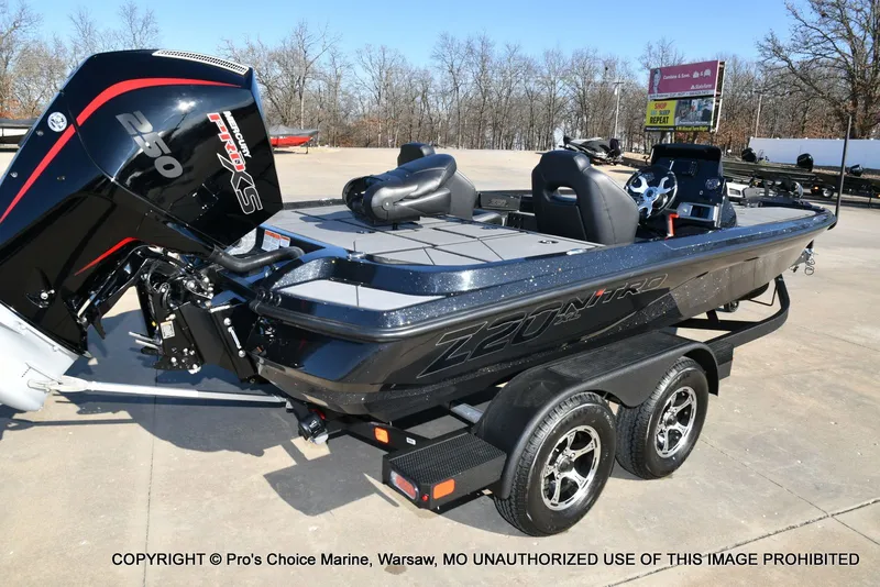 Slide: The Image of Nitro Z20 XL Traction Mat Interior 2026 - 17