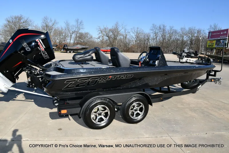 Slide: The Image of Nitro Z20 XL Traction Mat Interior 2026 - 18