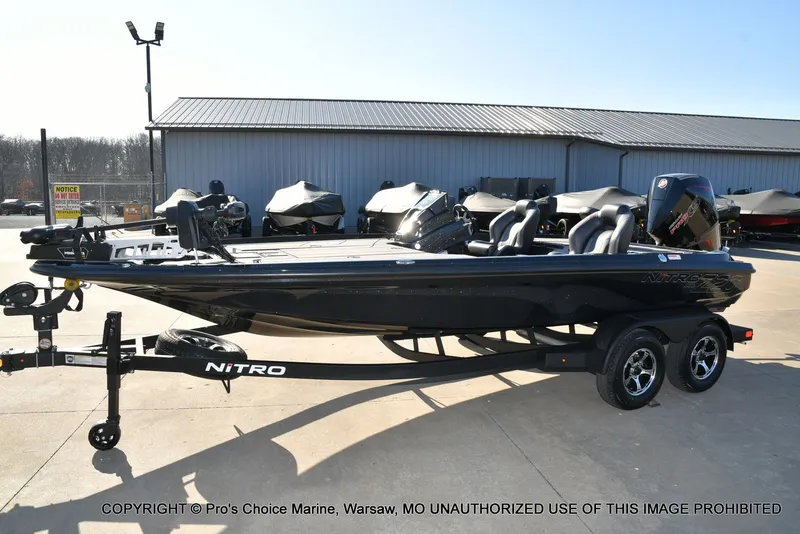 Slide: The Image of Nitro Z20 XL Traction Mat Interior 2026 - 23