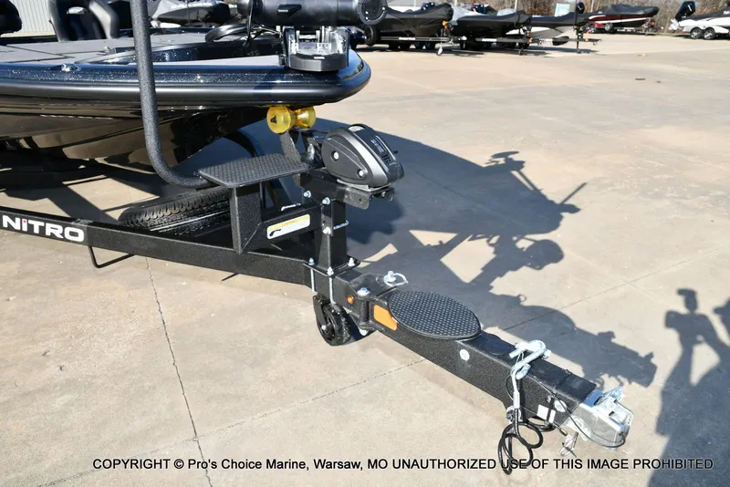 Slide: The Image of Nitro Z20 XL Traction Mat Interior 2026 - 27