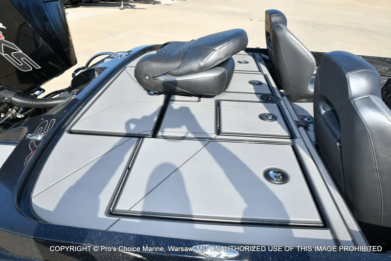 Slide: The Image of Nitro Z20 XL Traction Mat Interior 2026 - 31