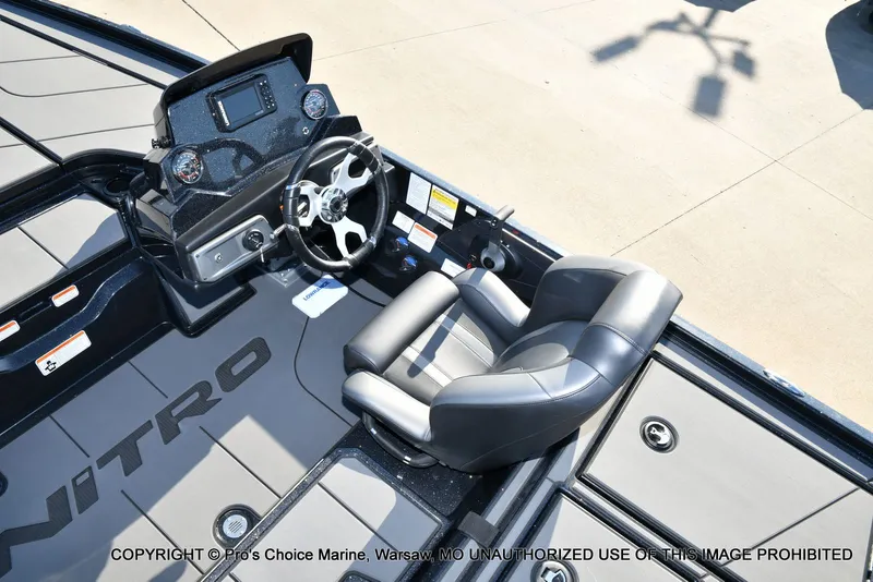 Slide: The Image of Nitro Z20 XL Traction Mat Interior 2026 - 35