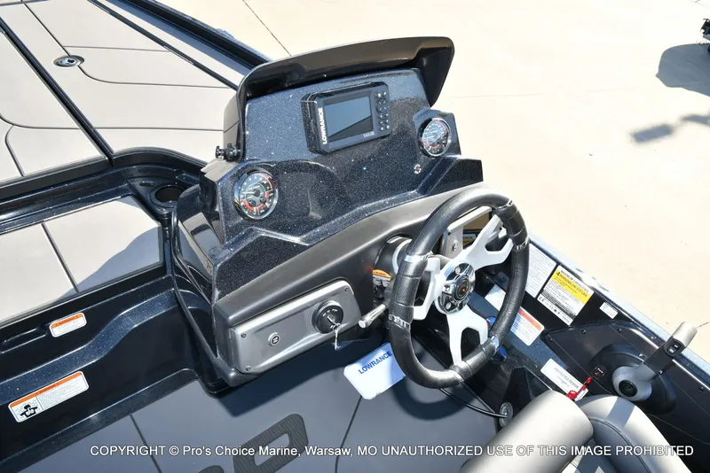 Slide: The Image of Nitro Z20 XL Traction Mat Interior 2026 - 36