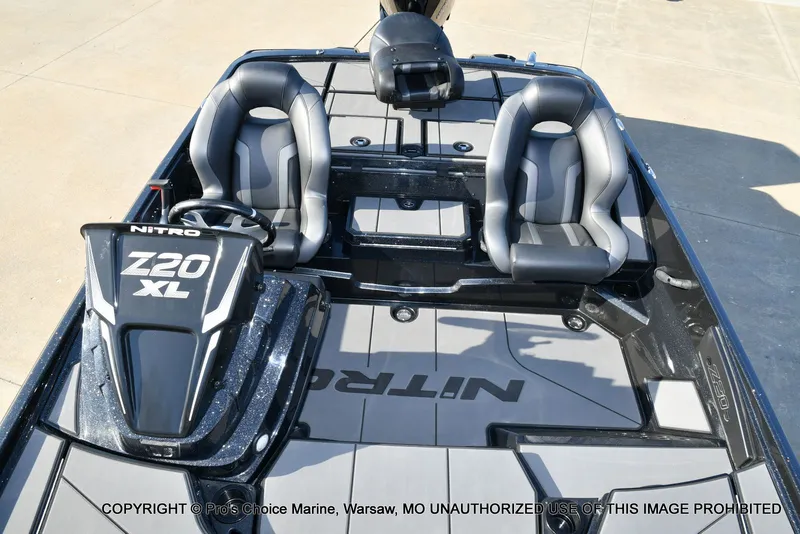 Slide: The Image of Nitro Z20 XL Traction Mat Interior 2026 - 44