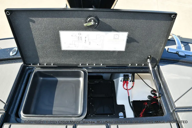 Slide: The Image of Nitro Z20 XL Traction Mat Interior 2026 - 62