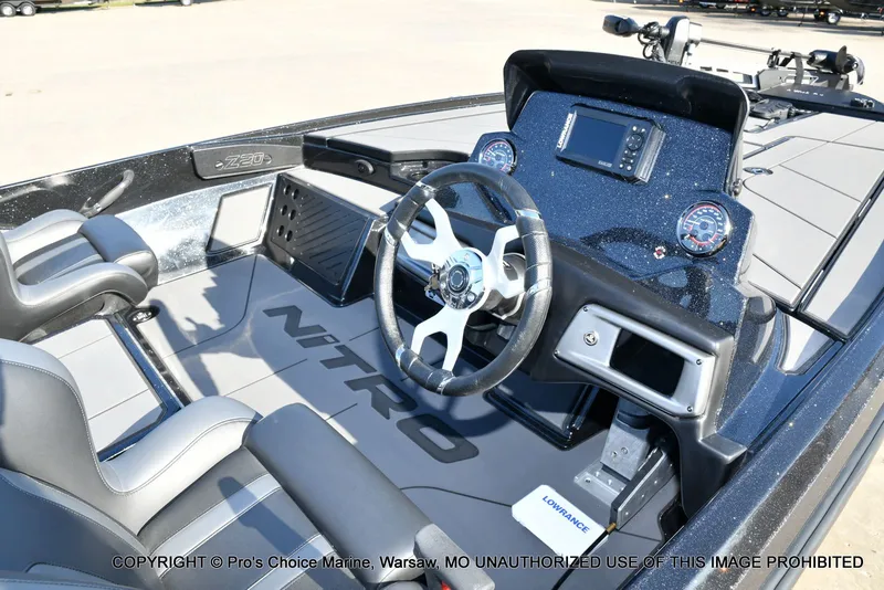 Slide: The Image of Nitro Z20 XL Traction Mat Interior 2026 - 68