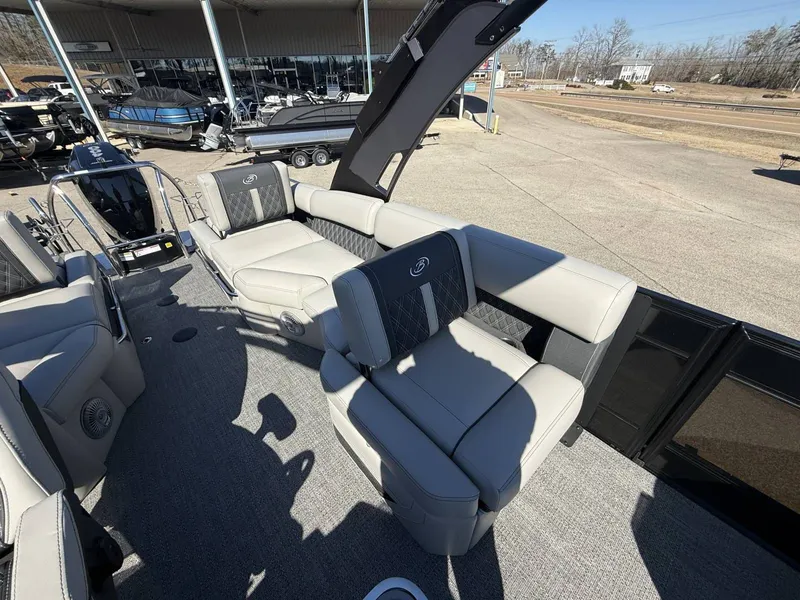 Slide: The Image of Barletta LUSSO L23MA 2026 - 10