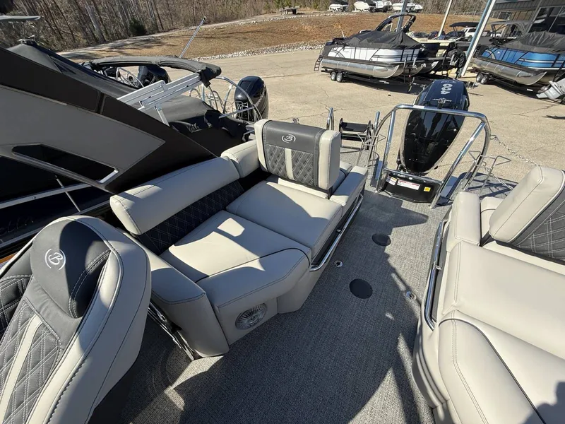 Slide: The Image of Barletta LUSSO L23MA 2026 - 15