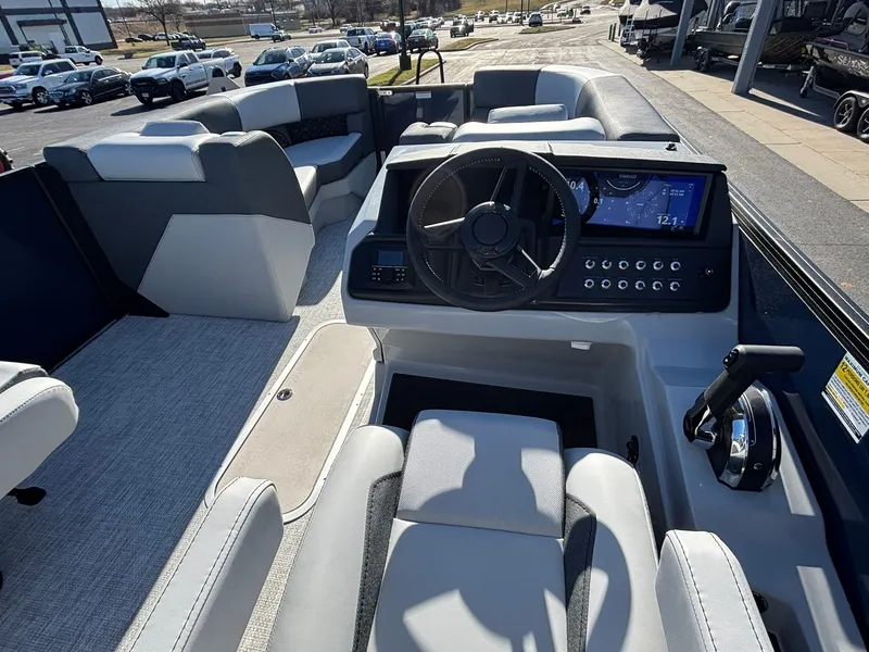 Slide: The Image of Alera M23Q 2026 - 12