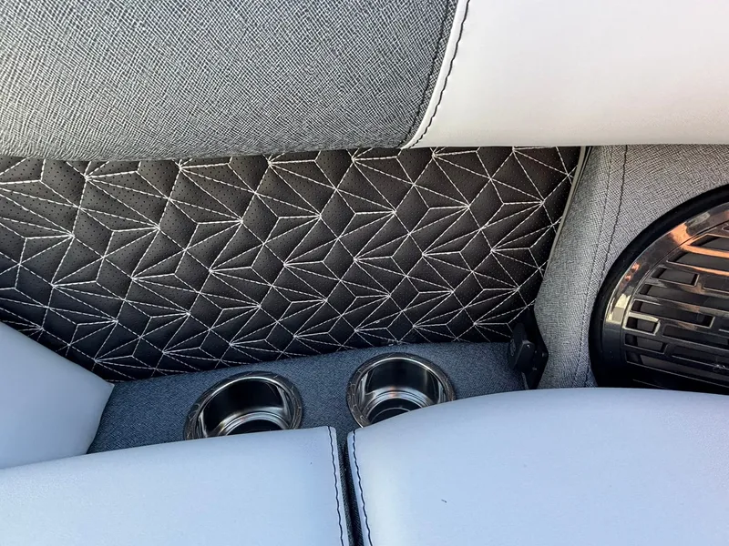 Slide: The Image of Alera M23Q 2026 - 17