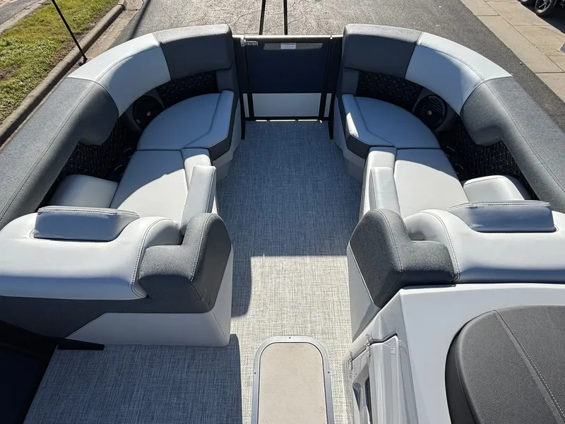 Slide: The Image of Alera M23Q 2026 - 20