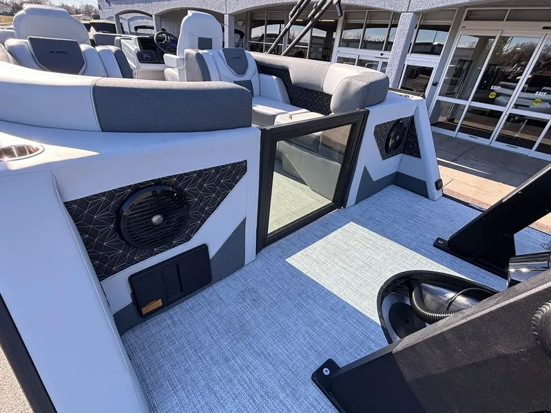 Slide: The Image of Alera M23Q 2026 - 38