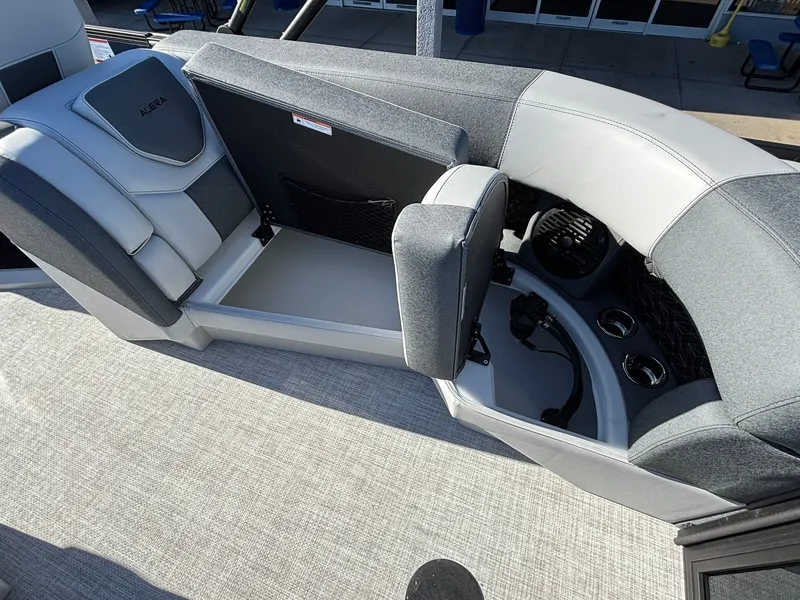 Slide: The Image of Alera M23Q 2026 - 6