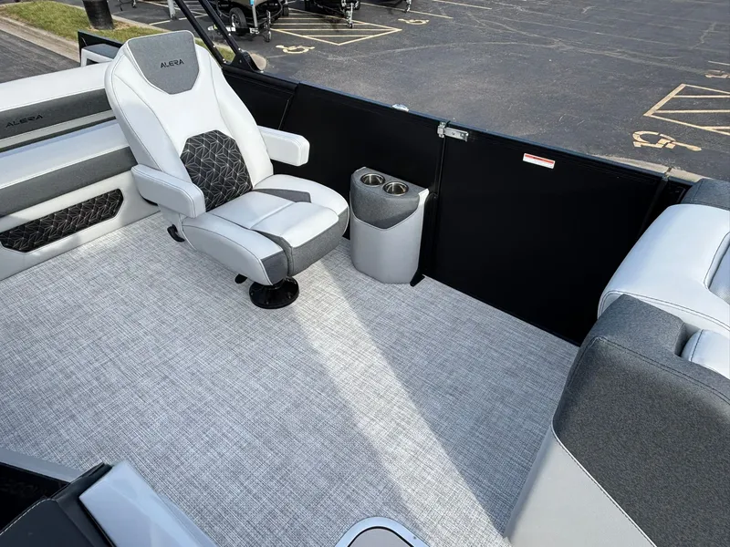 Slide: The Image of Alera M25L 2026 - 32