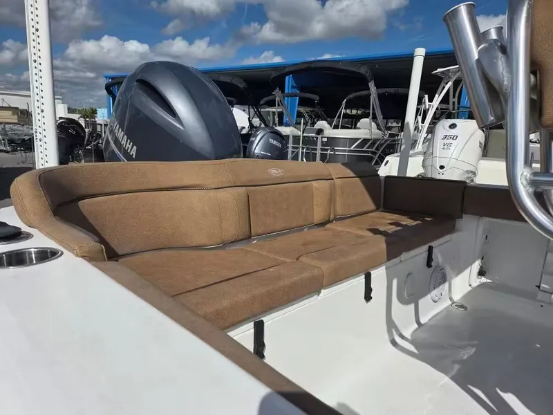 Slide: The Image of Sea Hunt Ultra 219 2022 - 7