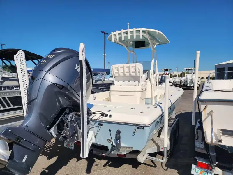 Slide: The Image of Skeeter SX241 2024 - 4