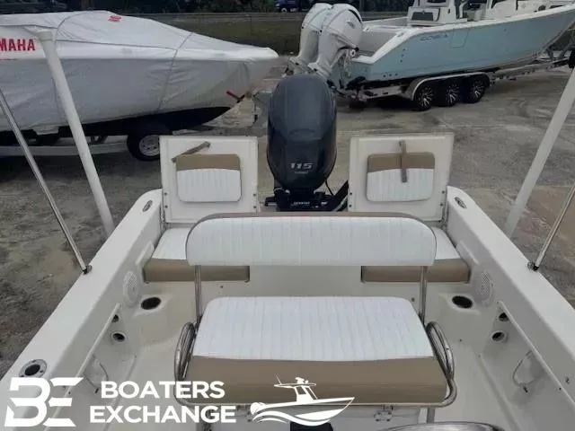 Slide: The Image of Heartland RV DX20 2015 - 3