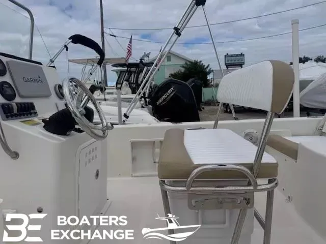 Slide: The Image of Heartland RV DX20 2015 - 4