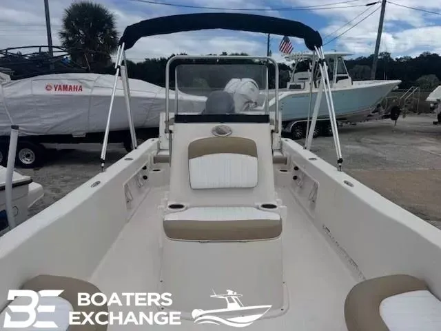 Slide: The Image of Heartland RV DX20 2015 - 6