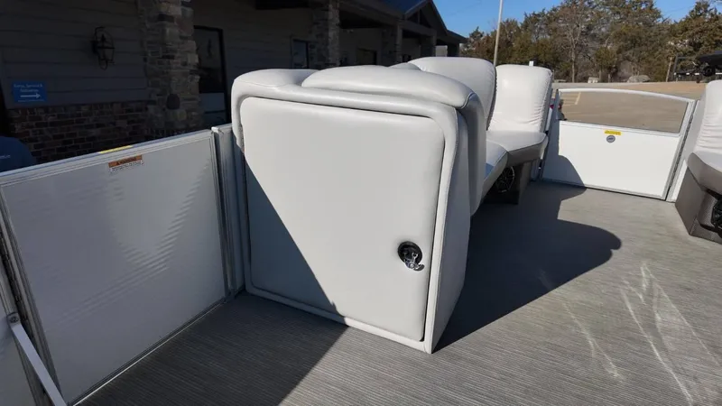 Slide: The Image of Sweetwater PE 235 2017 - 24