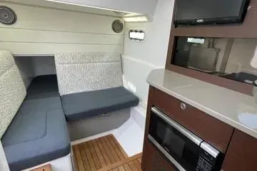 Slide: The Image of Everglades 435 Center Console 2019 - 26