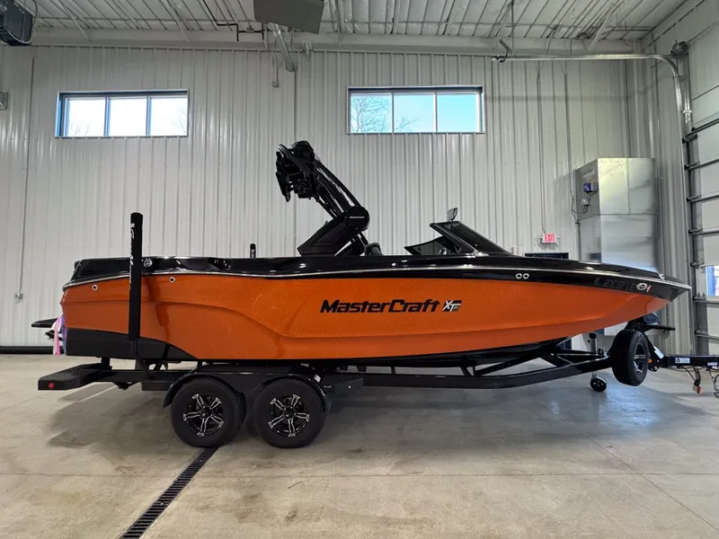 The Image of MasterCraft XT24 2023 - 1