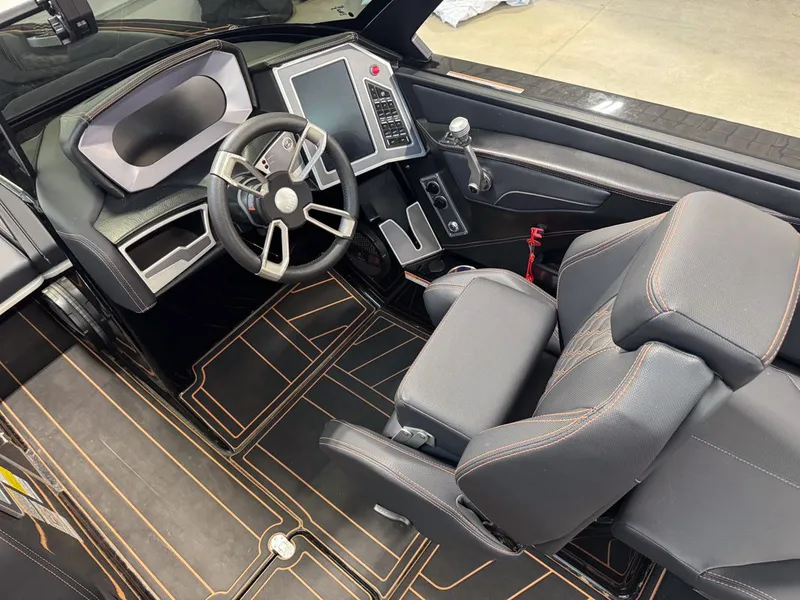 Slide: The Image of MasterCraft XT24 2023 - 17