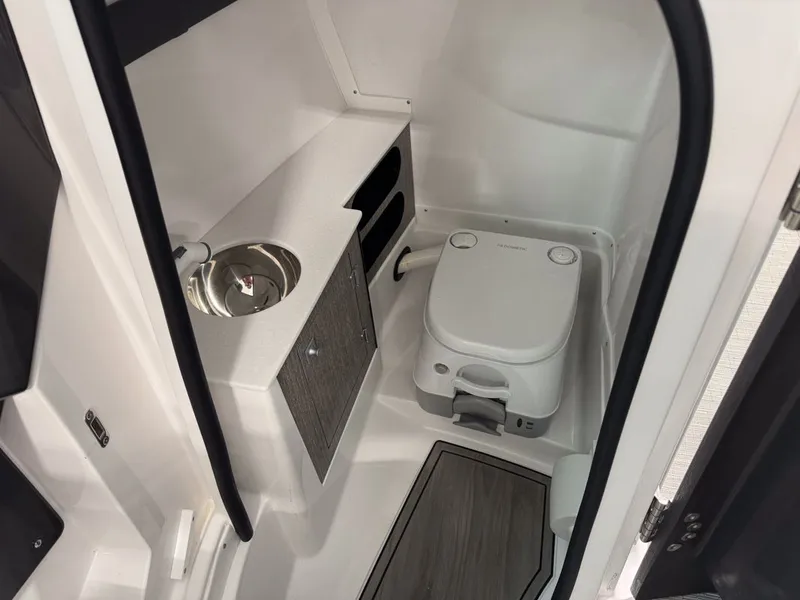 Slide: The Image of Monterey 258SS Super Sport 2025 - 22